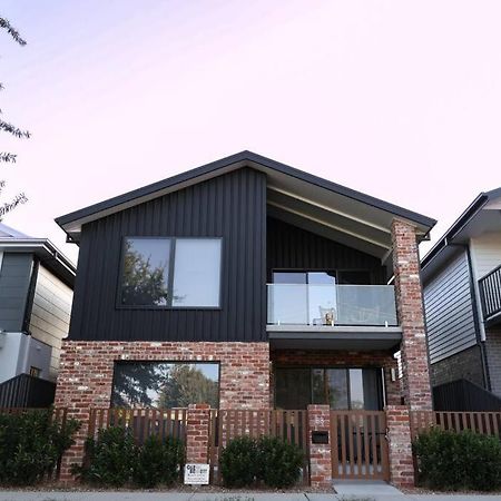 Stylish Stay 4Br Central Wagga Wagga Wagga Exterior photo